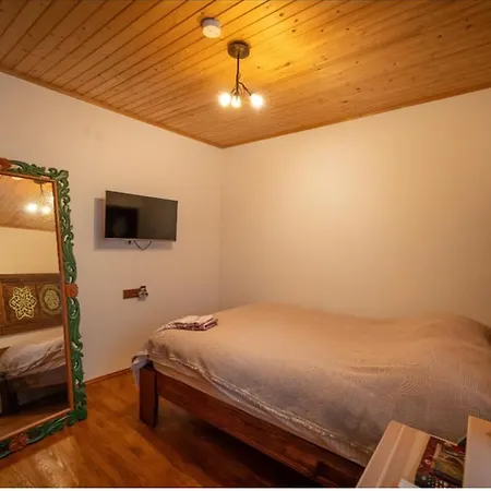 Flora Birgi Tas בית אירוח